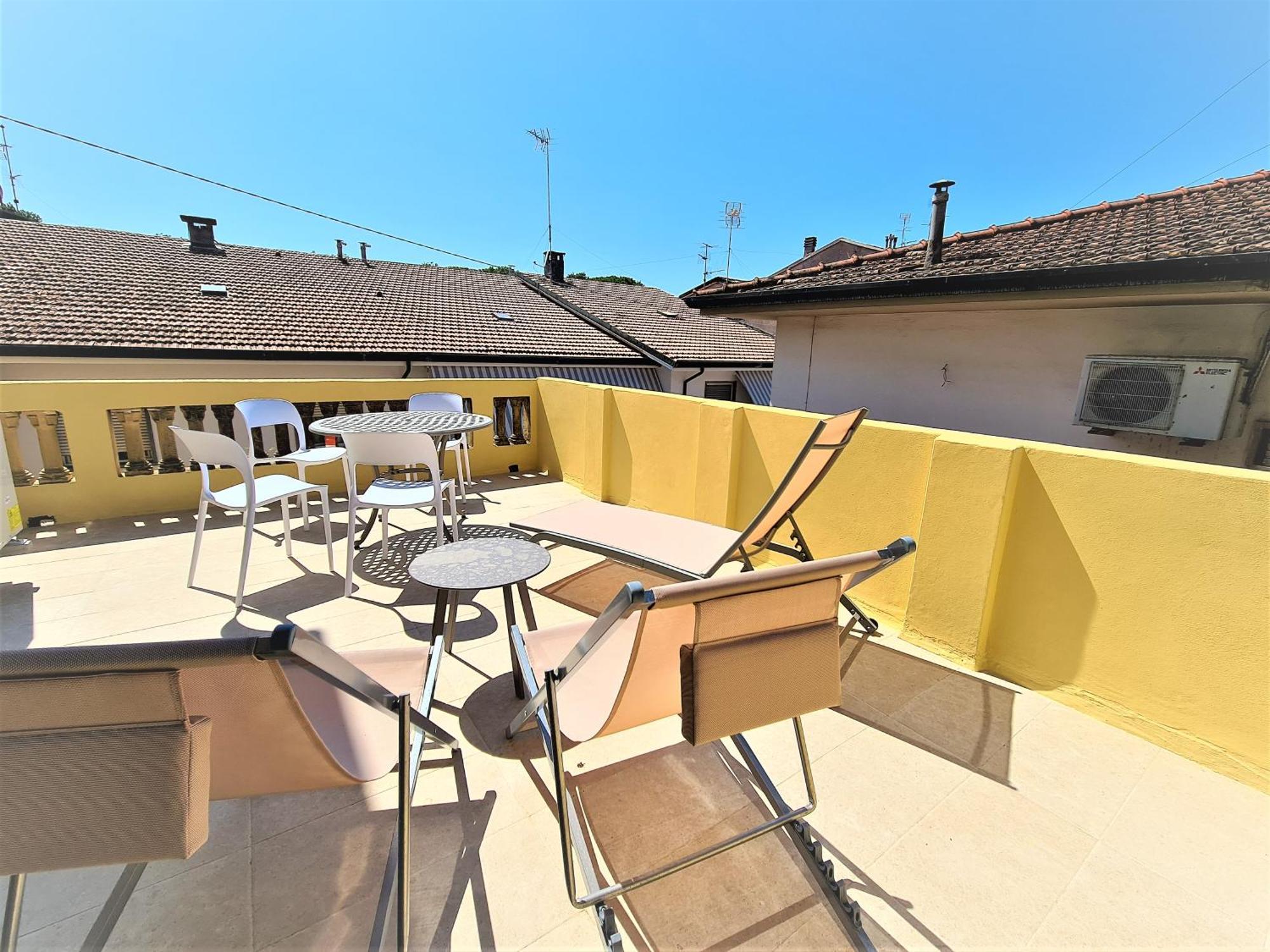 Allegra Viareggio Appartamento & Affittacamere Guest House Ngoại thất bức ảnh