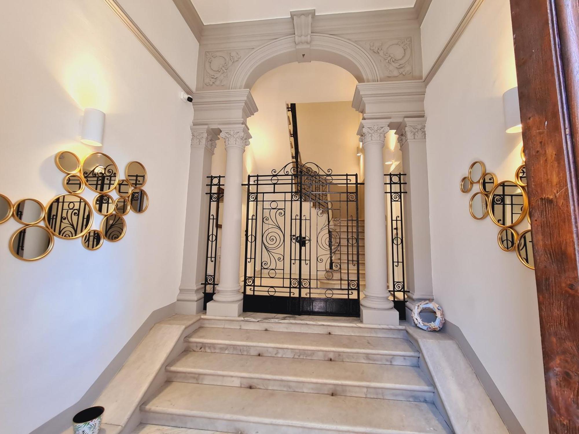 Allegra Viareggio Appartamento & Affittacamere Guest House Ngoại thất bức ảnh
