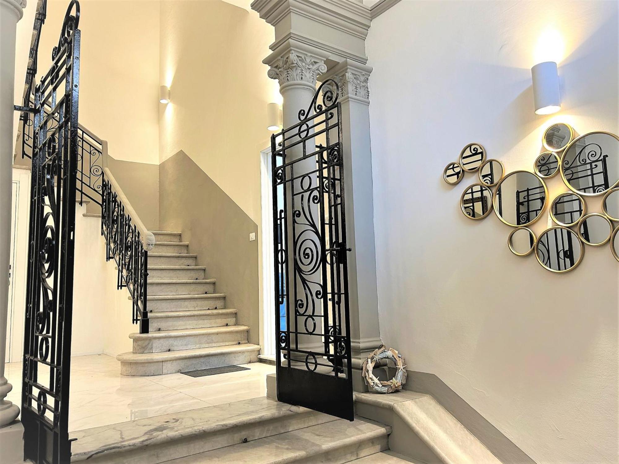 Allegra Viareggio Appartamento & Affittacamere Guest House Ngoại thất bức ảnh